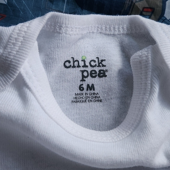 NWOT 7 Baby onesies Various Sizes and Brands LS/Sleeveless All Snap Closures - Picture 5 of 7